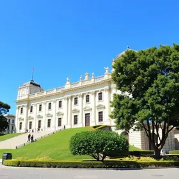 Palácio da Liberdade vale a pena visitar? Veja quando incluir no roteiro