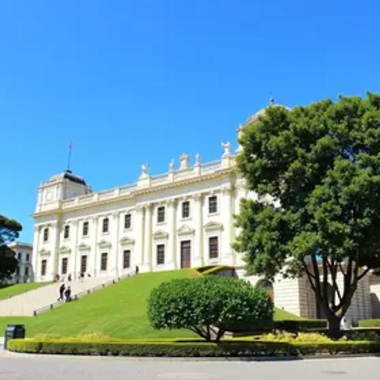 Palácio da Liberdade vale a pena visitar? Veja quando incluir no roteiro