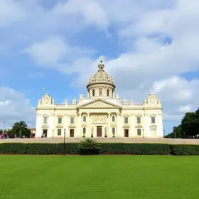Praça do Papa vale a pena visitar? Veja quando incluir no roteiro