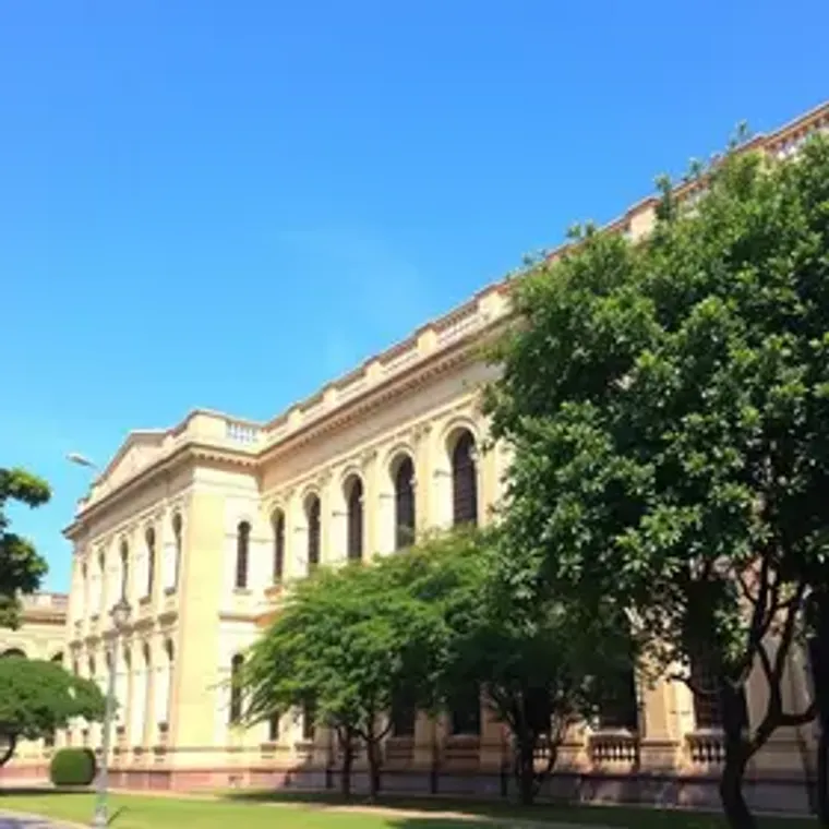 Biblioteca Pública Estadual de Minas Gerais exposições: experiências, rotas e dicas locais