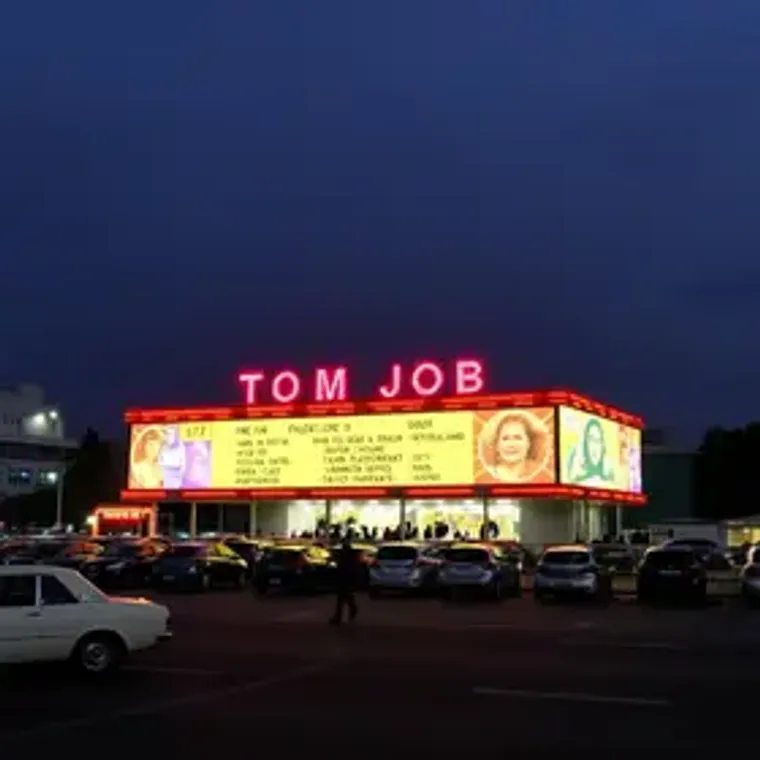 Feira Tom Jobim estacionamento: como organizar seu passeio em BH