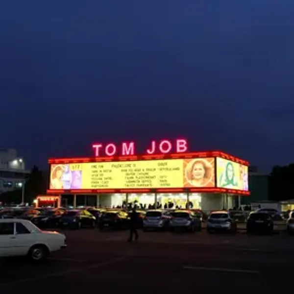 Feira Tom Jobim estacionamento: como organizar seu passeio em BH