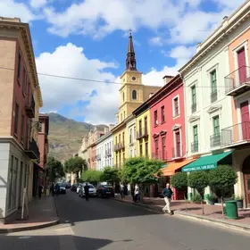 Rua Sapucaí horários de visita: o que saber antes de ir