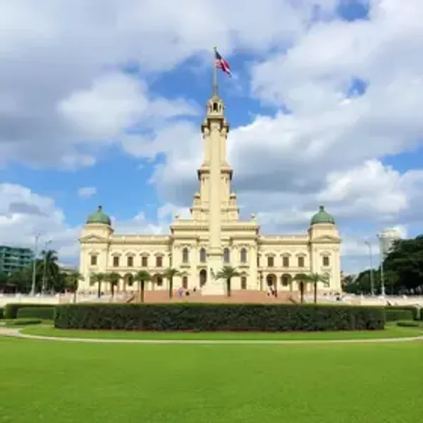 Pampulha ou Praça da Liberdade qual visitar primeiro: o que saber antes de ir